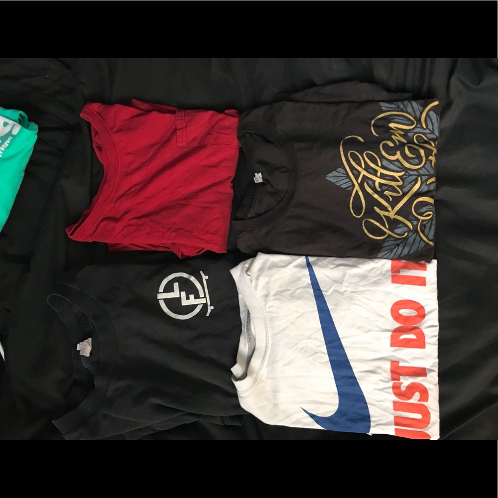 4 men’s T-shirts